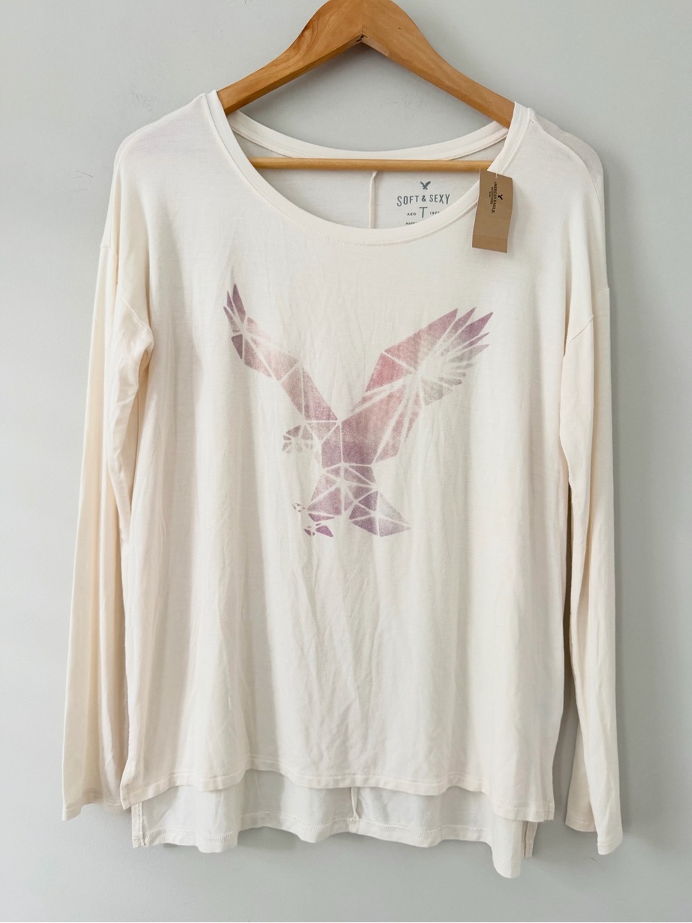 American Eagle Soft & Sexy Long Sleeve Graphic T-Shirt Medium NWT